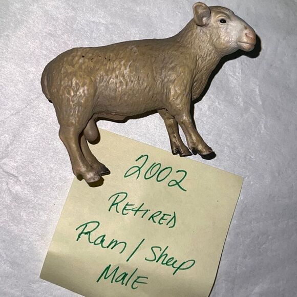 Schleich Ram - Sheep Farm Life 2002 RETIRED Blue dot - Picture 1 of 4